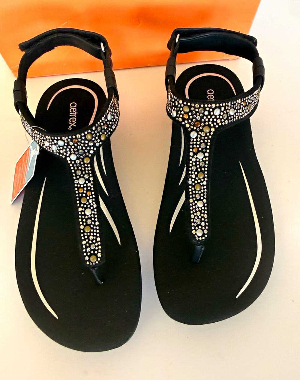 Aetrex Lindsey Black Leather Rhinestone Studded T-Strap Sandals Women’s 8.5
